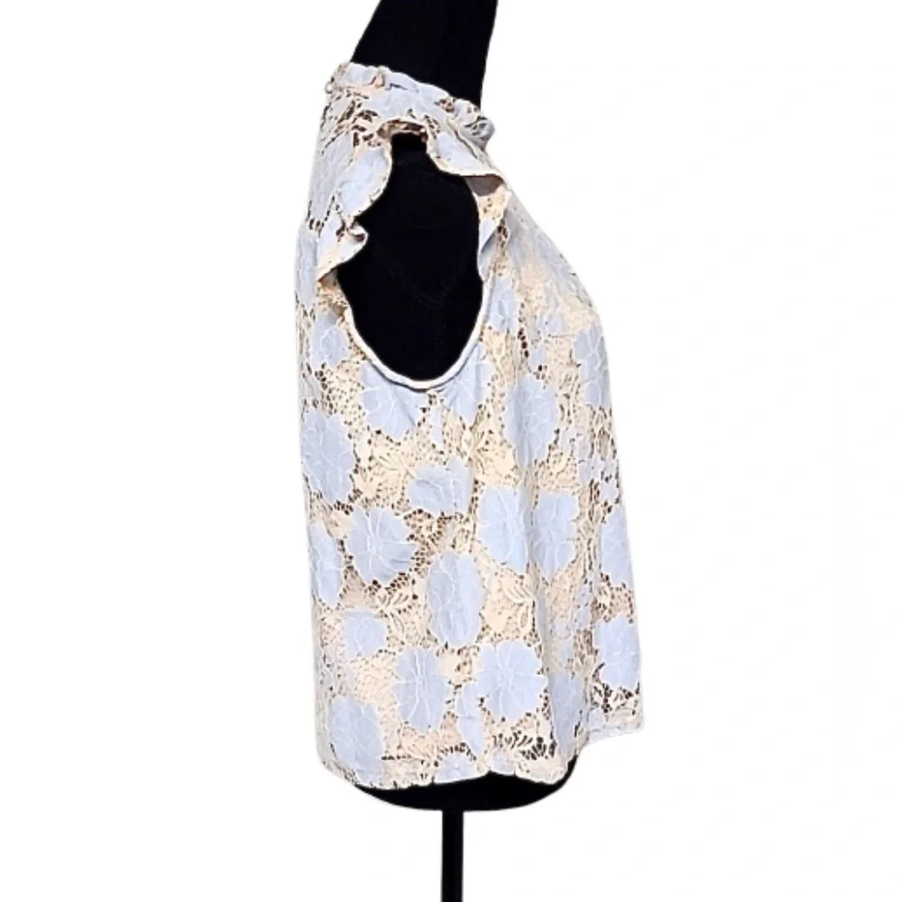 ❎💲SOLD 💲❎ NWT Nude & Periwinkle lined Floral Lace Sleeveless Blouse sz L - Picture 4 of 16